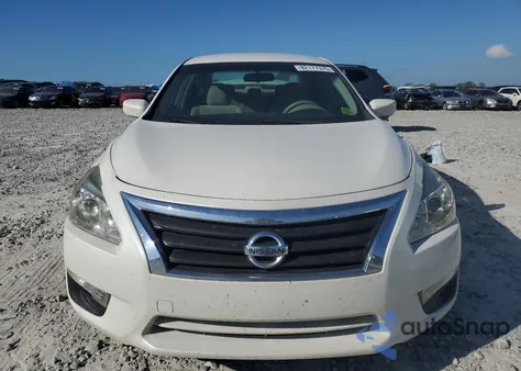 2013 Nissan Altima 2.5 z USA, uszkodzony, nr VIN 1N4AL3AP8DC116176